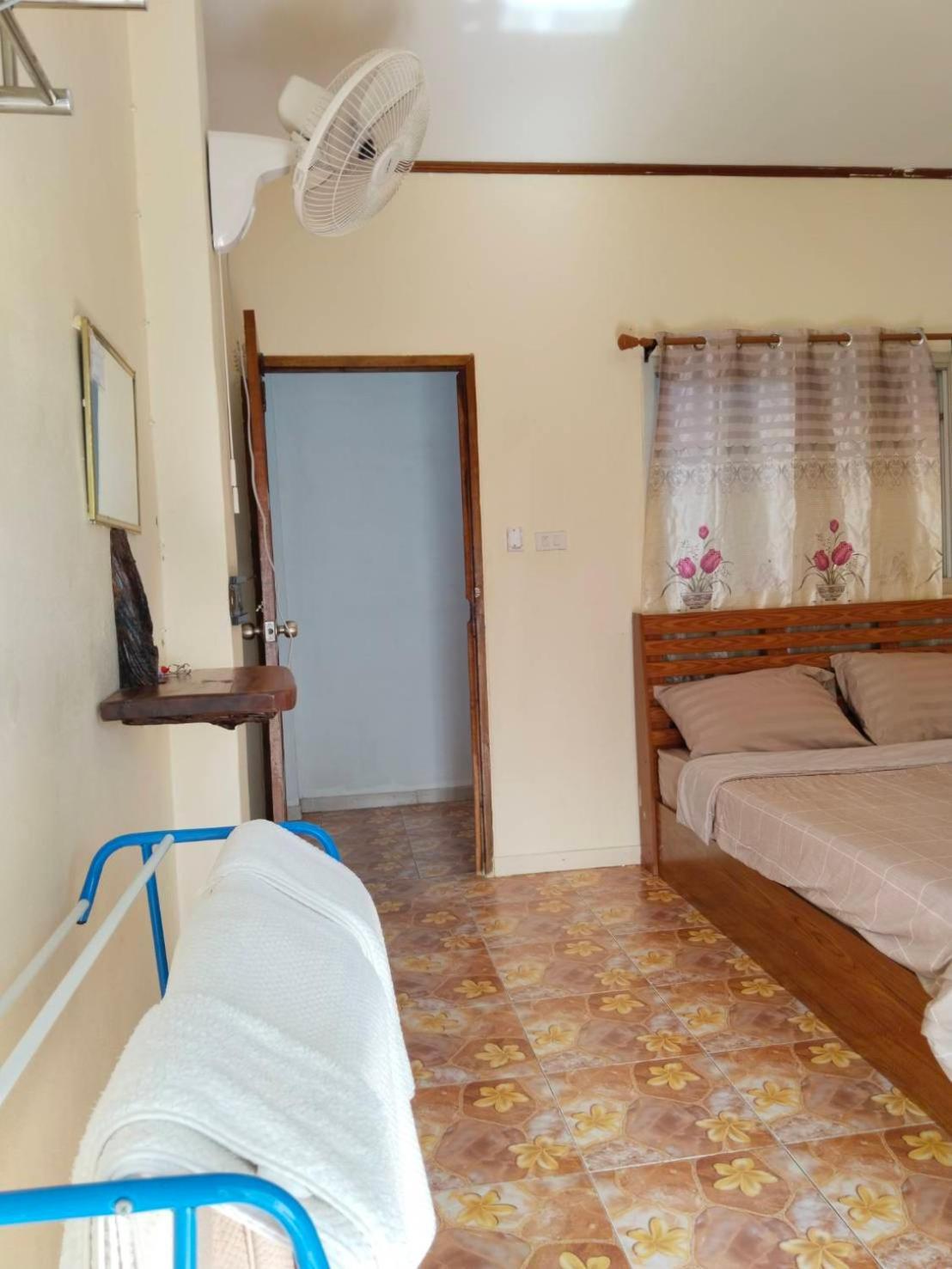 Tiki Bar-Kantiang Guesthouse Ko Lanta Eksteriør billede