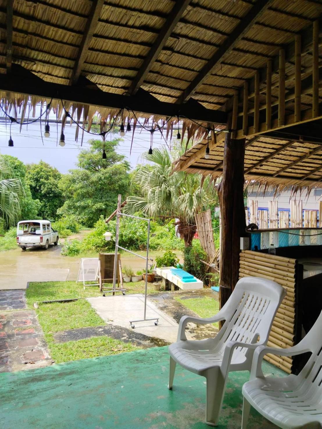 Tiki Bar-Kantiang Guesthouse Ko Lanta Eksteriør billede